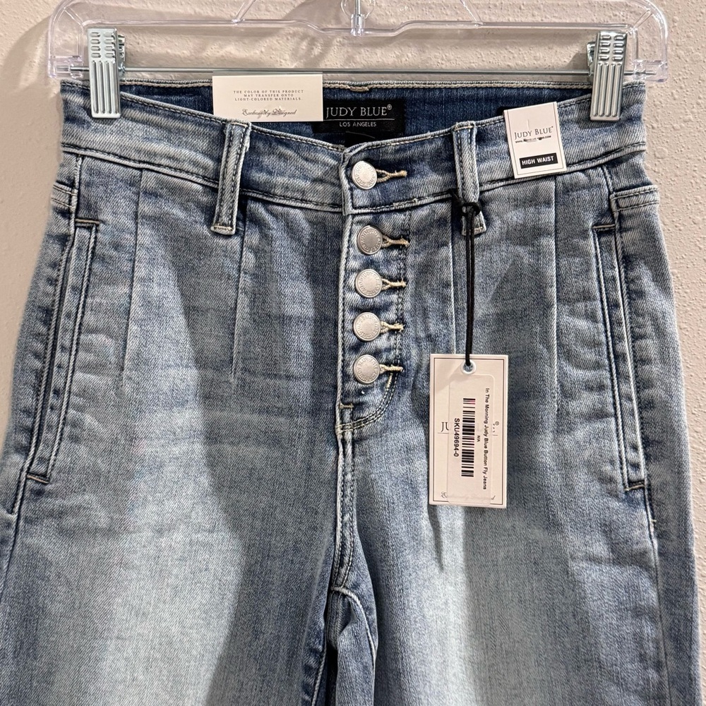 Judy Blue Size 0 In The Morning Button Fly Cropped Wide Leg Jeans Comfort NWT - Picture 3 of 7